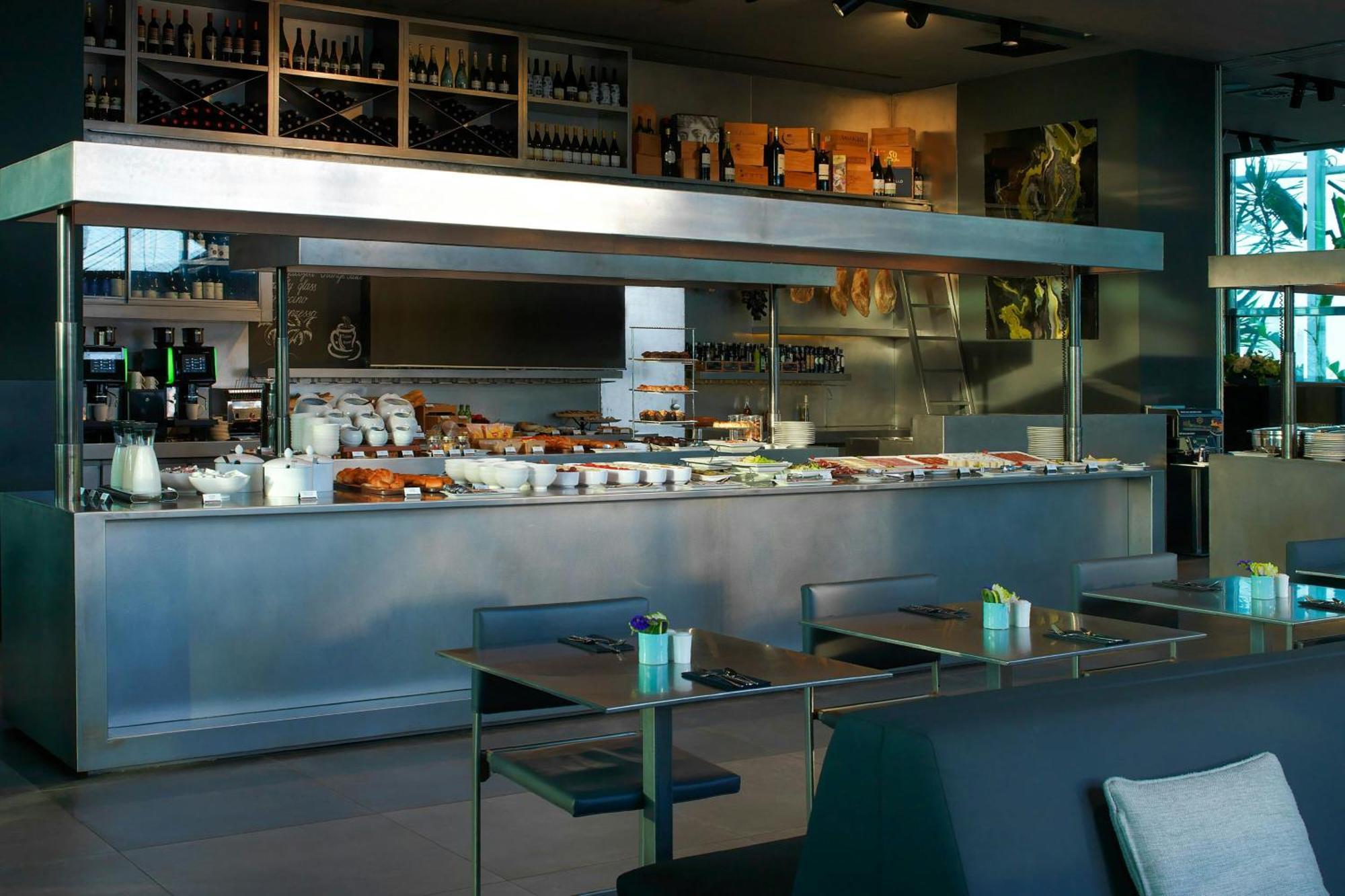 Renaissance Barcelona Fira Hotel L'Hospitalet de Llobregat Dış mekan fotoğraf